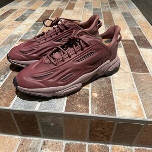 Like New Size 13 Adidas Originals Ozweego Celox Maroon/Beige